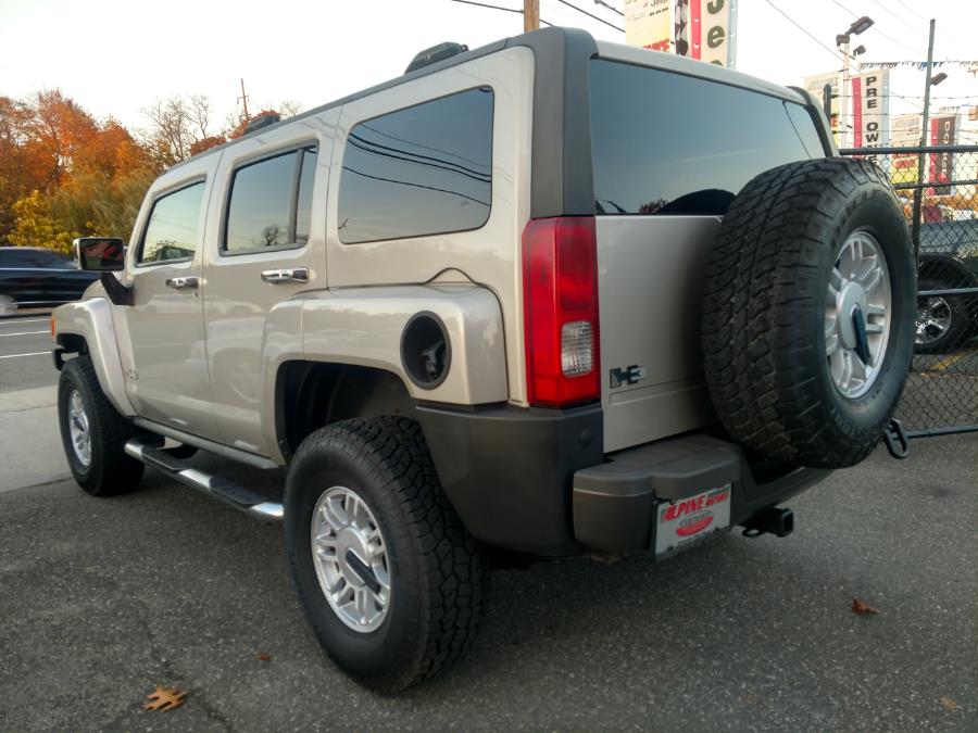 Used HUMMER H3 4dr 4WD SUV 2006 | Alpine Motors Inc. Wantagh, New York Used HUMMER H3 4dr 4WD SUV 2006 | Alpine Motors Inc. Wantagh, New York