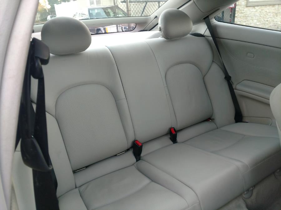 Used Mercedes-Benz C-Class 2dr Sport Cpe 1.8L 2004 | Alpine Motors Inc. Wantagh, New York Used Mercedes-Benz C-Class 2dr Sport Cpe 1.8L 2004 | Alpine Motors Inc. Wantagh, New York