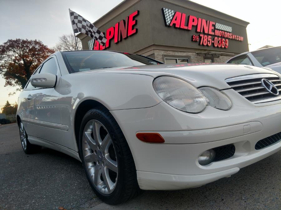 Used Mercedes-Benz C-Class 2dr Sport Cpe 1.8L 2004 | Alpine Motors Inc. Wantagh, New York Used Mercedes-Benz C-Class 2dr Sport Cpe 1.8L 2004 | Alpine Motors Inc. Wantagh, New York