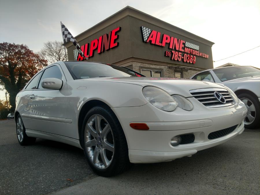 Used Mercedes-Benz C-Class 2dr Sport Cpe 1.8L 2004 | Alpine Motors Inc. Wantagh, New York Used Mercedes-Benz C-Class 2dr Sport Cpe 1.8L 2004 | Alpine Motors Inc. Wantagh, New York