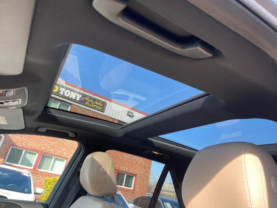 Used Mercedes-Benz M-Class 4MATIC 4dr ML 400 2015 | Mike And Tony Auto Sales, Inc. South Windsor, Connecticut Used Mercedes-Benz M-Class 4MATIC 4dr ML 400 2015 | Mike And Tony Auto Sales, Inc. South Windsor, Connecticut