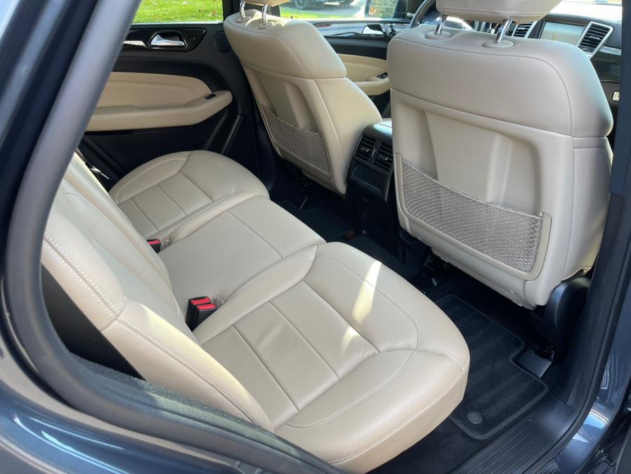 Used Mercedes-Benz M-Class 4MATIC 4dr ML 400 2015 | Mike And Tony Auto Sales, Inc. South Windsor, Connecticut Used Mercedes-Benz M-Class 4MATIC 4dr ML 400 2015 | Mike And Tony Auto Sales, Inc. South Windsor, Connecticut
