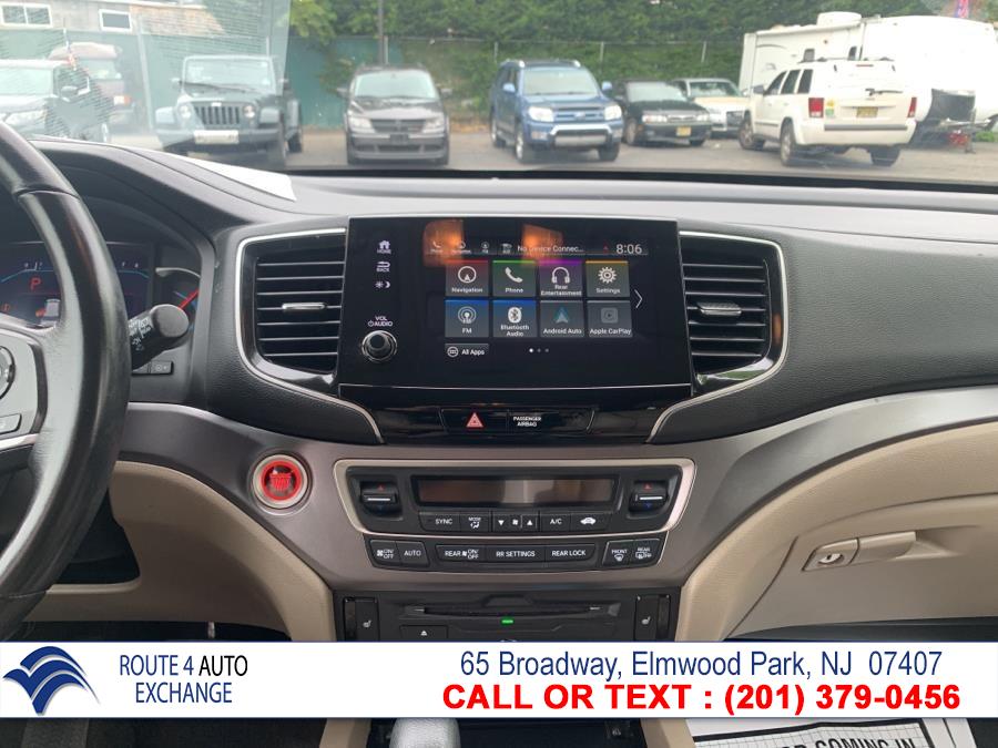 Used Honda Pilot EX-L w/Navi & RES AWD 2019 | Route 4 Auto Exchange. Elmwood Park, New Jersey Used Honda Pilot EX-L w/Navi & RES AWD 2019 | Route 4 Auto Exchange. Elmwood Park, New Jersey