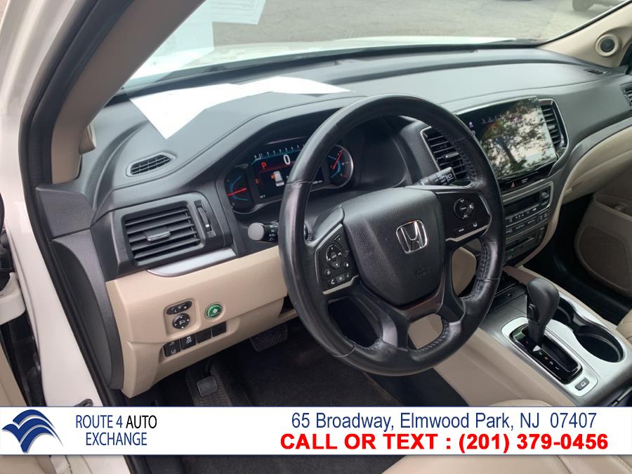 Used Honda Pilot EX-L w/Navi & RES AWD 2019 | Route 4 Auto Exchange. Elmwood Park, New Jersey Used Honda Pilot EX-L w/Navi & RES AWD 2019 | Route 4 Auto Exchange. Elmwood Park, New Jersey