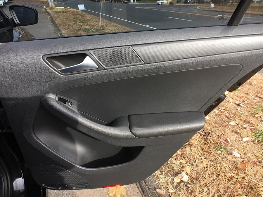 Used Volkswagen Jetta Sedan 4dr Auto S *Ltd Avail* 2013 | Smart Buy Auto Sales, LLC. Wallingford, Connecticut Used Volkswagen Jetta Sedan 4dr Auto S *Ltd Avail* 2013 | Smart Buy Auto Sales, LLC. Wallingford, Connecticut