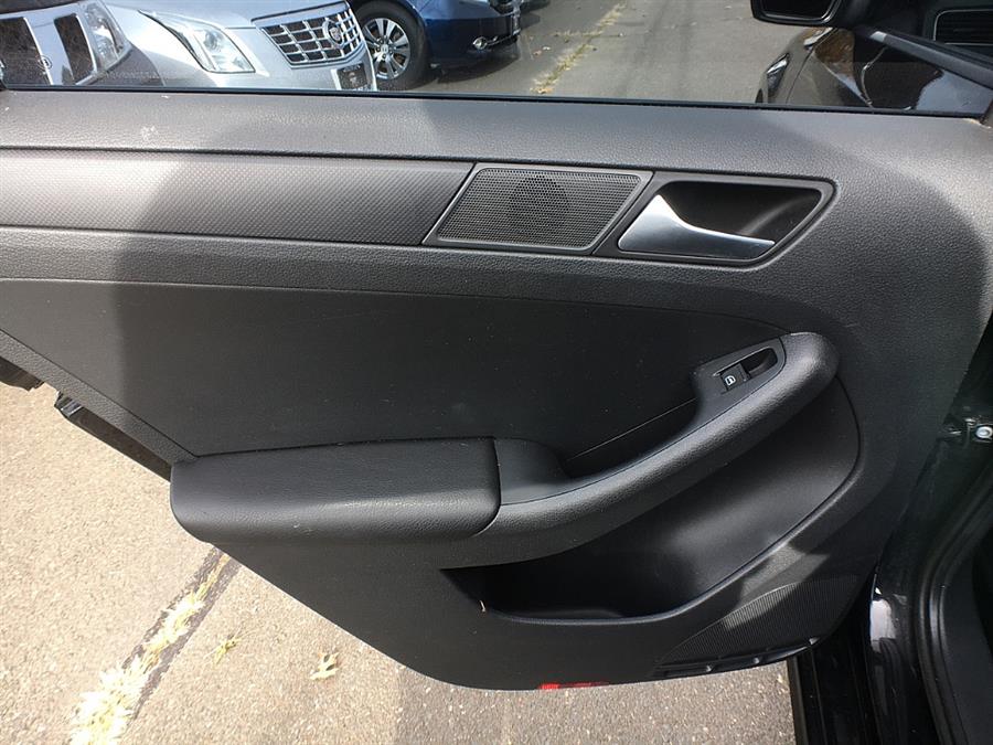 Used Volkswagen Jetta Sedan 4dr Auto S *Ltd Avail* 2013 | Smart Buy Auto Sales, LLC. Wallingford, Connecticut Used Volkswagen Jetta Sedan 4dr Auto S *Ltd Avail* 2013 | Smart Buy Auto Sales, LLC. Wallingford, Connecticut