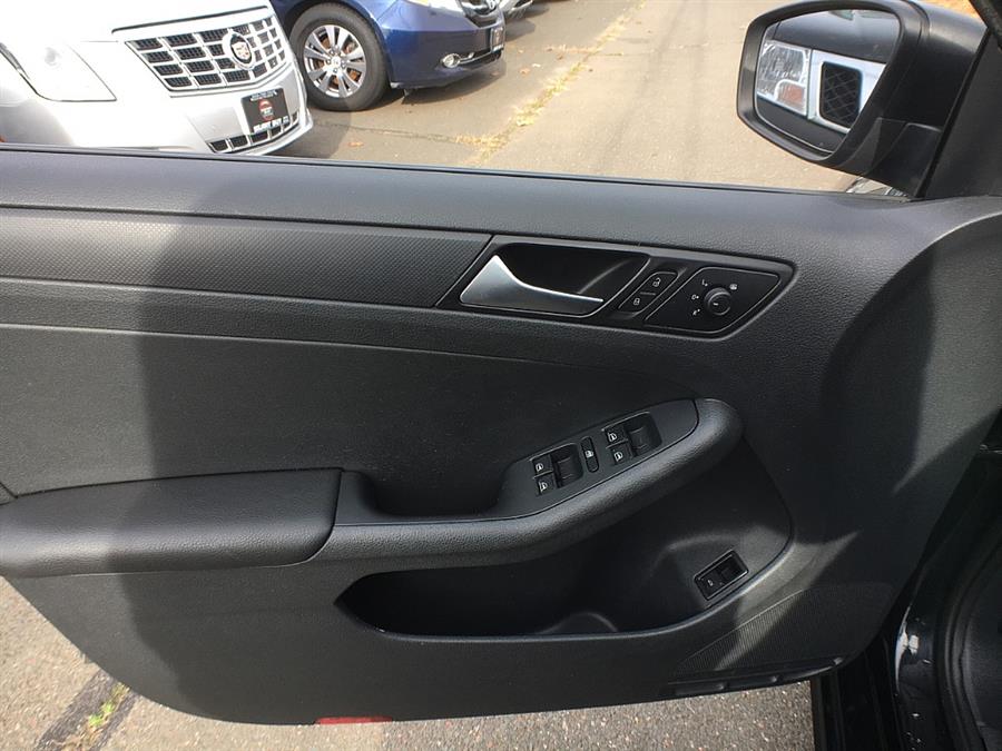 Used Volkswagen Jetta Sedan 4dr Auto S *Ltd Avail* 2013 | Smart Buy Auto Sales, LLC. Wallingford, Connecticut Used Volkswagen Jetta Sedan 4dr Auto S *Ltd Avail* 2013 | Smart Buy Auto Sales, LLC. Wallingford, Connecticut