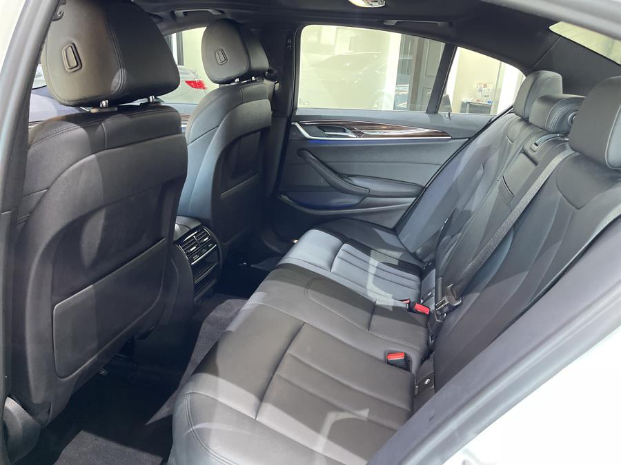 Used BMW 5 Series 530e xDrive iPerformance Plug-In Hybrid 2018 | Dream Car Gallery. Woodbury, New York Used BMW 5 Series 530e xDrive iPerformance Plug-In Hybrid 2018 | Dream Car Gallery. Woodbury, New York