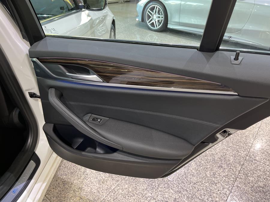 Used BMW 5 Series 530e xDrive iPerformance Plug-In Hybrid 2018 | Dream Car Gallery. Woodbury, New York Used BMW 5 Series 530e xDrive iPerformance Plug-In Hybrid 2018 | Dream Car Gallery. Woodbury, New York