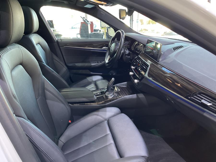 Used BMW 5 Series 530e xDrive iPerformance Plug-In Hybrid 2018 | Dream Car Gallery. Woodbury, New York Used BMW 5 Series 530e xDrive iPerformance Plug-In Hybrid 2018 | Dream Car Gallery. Woodbury, New York