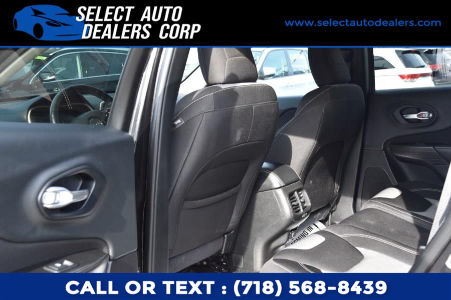 Used Jeep Cherokee 4WD 4dr Latitude 2014 | Select Auto Dealers Corp. Brooklyn, New York Used Jeep Cherokee 4WD 4dr Latitude 2014 | Select Auto Dealers Corp. Brooklyn, New York