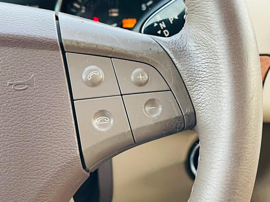 Used Mercedes-Benz R-Class 4MATIC 4dr 3.5L 2007 | Supreme Automotive. New Britain, Connecticut Used Mercedes-Benz R-Class 4MATIC 4dr 3.5L 2007 | Supreme Automotive. New Britain, Connecticut