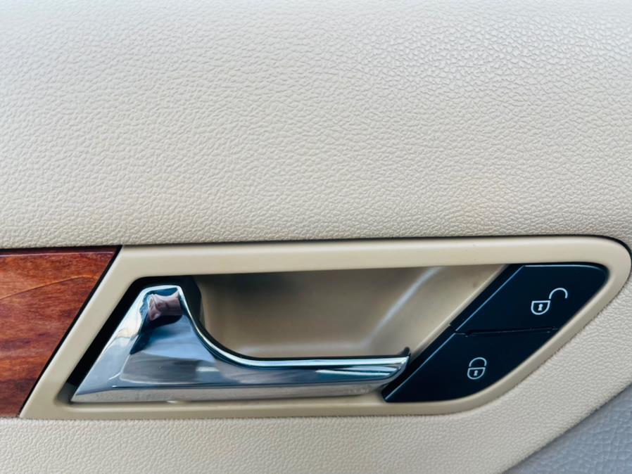 Used Mercedes-Benz R-Class 4MATIC 4dr 3.5L 2007 | Supreme Automotive. New Britain, Connecticut Used Mercedes-Benz R-Class 4MATIC 4dr 3.5L 2007 | Supreme Automotive. New Britain, Connecticut
