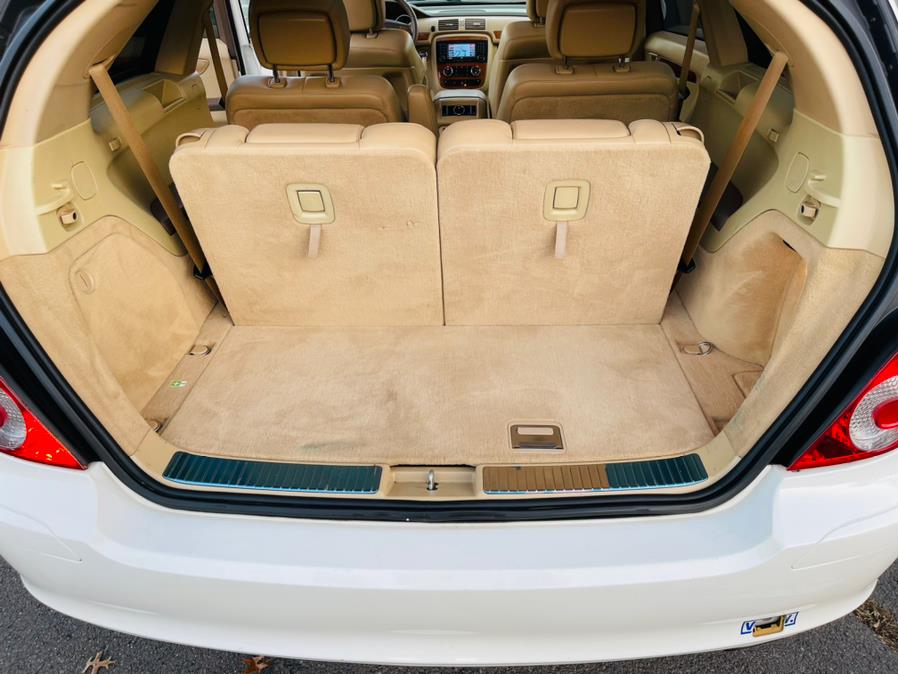 Used Mercedes-Benz R-Class 4MATIC 4dr 3.5L 2007 | Supreme Automotive. New Britain, Connecticut Used Mercedes-Benz R-Class 4MATIC 4dr 3.5L 2007 | Supreme Automotive. New Britain, Connecticut