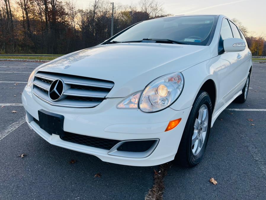 Used Mercedes-Benz R-Class 4MATIC 4dr 3.5L 2007 | Supreme Automotive. New Britain, Connecticut Used Mercedes-Benz R-Class 4MATIC 4dr 3.5L 2007 | Supreme Automotive. New Britain, Connecticut