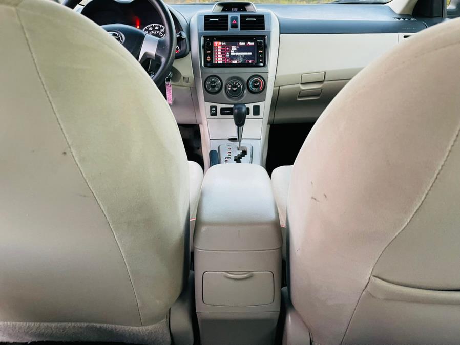 2013 Toyota Corolla 4dr Sdn Auto LE, available for sale in New Britain, Connecticut | Supreme Automotive. New Britain, Connecticut 2013 Toyota Corolla 4dr Sdn Auto LE, available for sale in New Britain, Connecticut | Supreme Automotive. New Britain, Connecticut