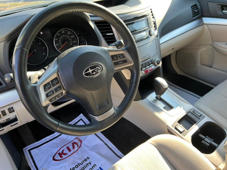 Used Subaru Outback 4dr Wgn H4 Auto 2.5i Premium 2013 | Main Auto of Berlin. Berlin, Connecticut Used Subaru Outback 4dr Wgn H4 Auto 2.5i Premium 2013 | Main Auto of Berlin. Berlin, Connecticut
