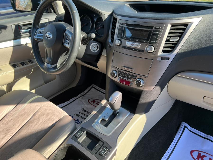 Used Subaru Outback 4dr Wgn H4 Auto 2.5i Premium 2013 | Main Auto of Berlin. Berlin, Connecticut Used Subaru Outback 4dr Wgn H4 Auto 2.5i Premium 2013 | Main Auto of Berlin. Berlin, Connecticut