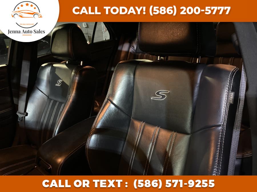 Used Chrysler 300 4dr Sdn 300S AWD 2015 | Jenna Auto Sale Inc. Roseville, Michigan Used Chrysler 300 4dr Sdn 300S AWD 2015 | Jenna Auto Sale Inc. Roseville, Michigan