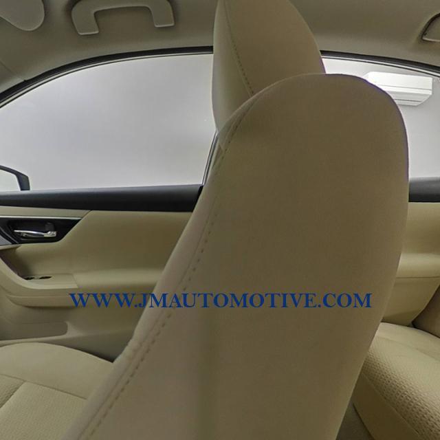2014 Nissan Altima 4dr Sdn I4 2.5 SV, available for sale in Naugatuck, Connecticut | J&M Automotive Sls&Svc LLC. Naugatuck, Connecticut 2014 Nissan Altima 4dr Sdn I4 2.5 SV, available for sale in Naugatuck, Connecticut | J&M Automotive Sls&Svc LLC. Naugatuck, Connecticut
