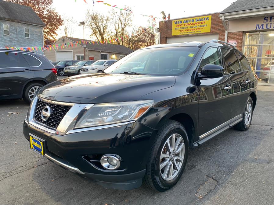 2014 Nissan Pathfinder 4WD 4dr SL, available for sale in Hartford, Connecticut | VEB Auto Sales. Hartford, Connecticut