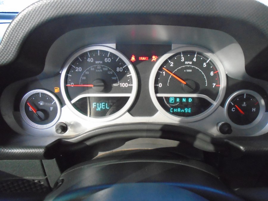 2010 Jeep Wrangler Unlimited 4 dr, available for sale in Waterbury, Connecticut | Jim Juliani Motors. Waterbury, Connecticut 2010 Jeep Wrangler Unlimited 4 dr, available for sale in Waterbury, Connecticut | Jim Juliani Motors. Waterbury, Connecticut