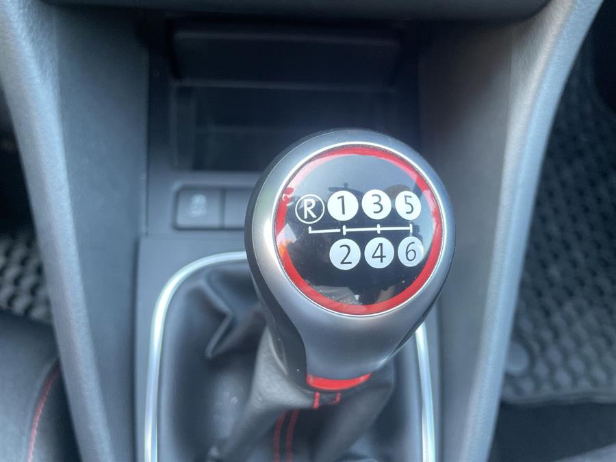 Used Volkswagen GTI 4dr HB Man w/Conv & Sunroof PZEV 2012 | Wiz Leasing Inc. Stratford, Connecticut Used Volkswagen GTI 4dr HB Man w/Conv & Sunroof PZEV 2012 | Wiz Leasing Inc. Stratford, Connecticut