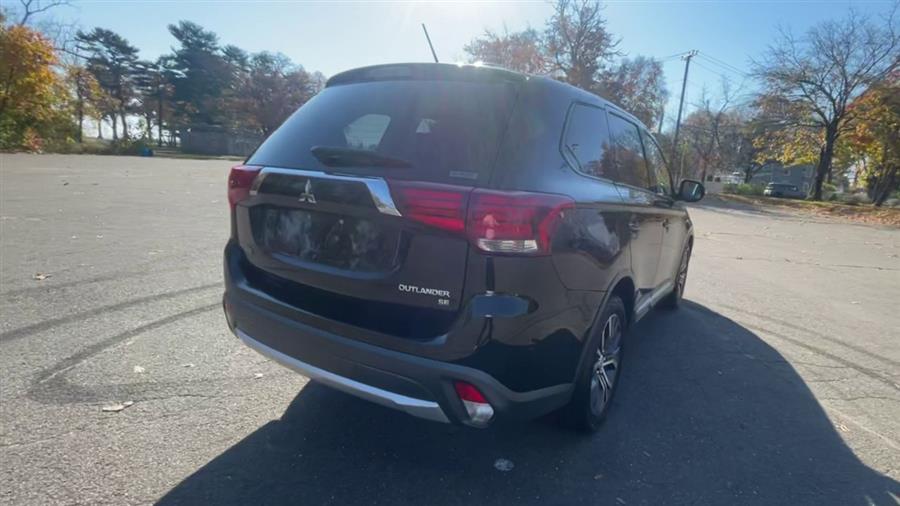 Used Mitsubishi Outlander AWC 4dr SE 2016 | Wiz Leasing Inc. Stratford, Connecticut Used Mitsubishi Outlander AWC 4dr SE 2016 | Wiz Leasing Inc. Stratford, Connecticut