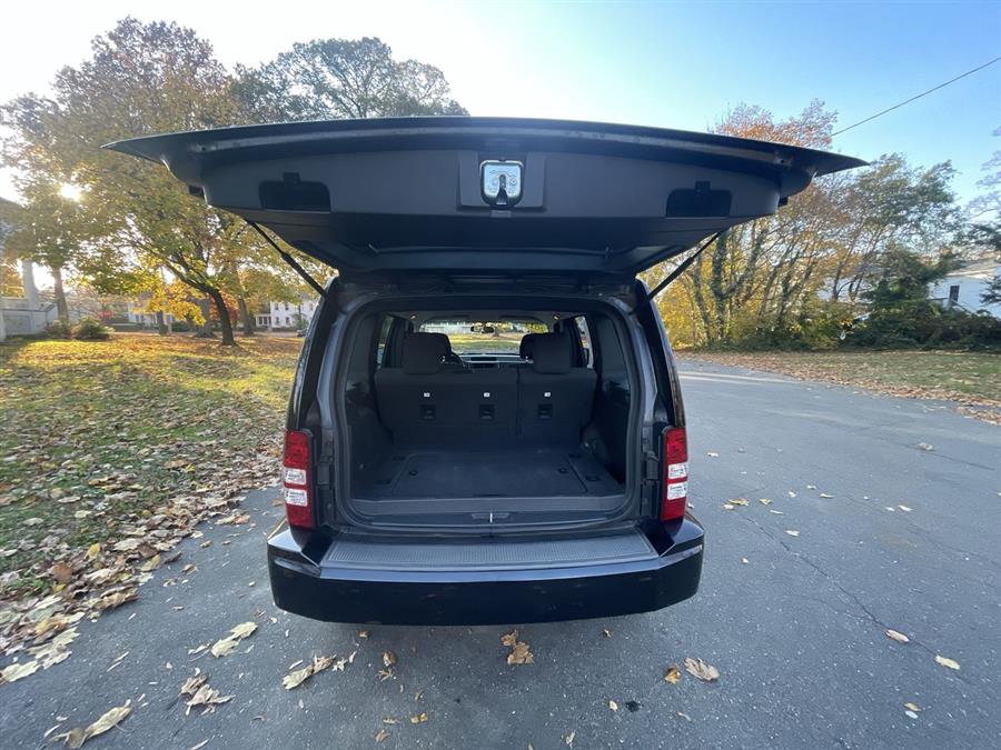 2011 Jeep Liberty 4WD 4dr Sport, available for sale in Stratford, Connecticut | Wiz Leasing Inc. Stratford, Connecticut 2011 Jeep Liberty 4WD 4dr Sport, available for sale in Stratford, Connecticut | Wiz Leasing Inc. Stratford, Connecticut