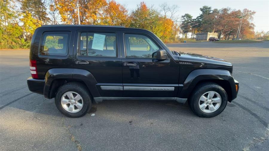 2011 Jeep Liberty 4WD 4dr Sport, available for sale in Stratford, Connecticut | Wiz Leasing Inc. Stratford, Connecticut 2011 Jeep Liberty 4WD 4dr Sport, available for sale in Stratford, Connecticut | Wiz Leasing Inc. Stratford, Connecticut
