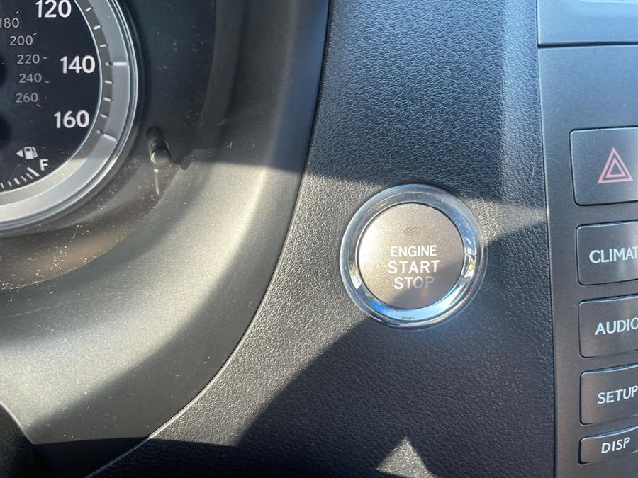 2010 Lexus ES 350 4dr Sdn, available for sale in Stratford, Connecticut | Wiz Leasing Inc. Stratford, Connecticut 2010 Lexus ES 350 4dr Sdn, available for sale in Stratford, Connecticut | Wiz Leasing Inc. Stratford, Connecticut