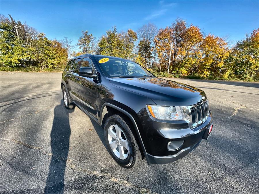 2013 Jeep Grand Cherokee 4WD 4dr Laredo, available for sale in Stratford, Connecticut | Wiz Leasing Inc. Stratford, Connecticut