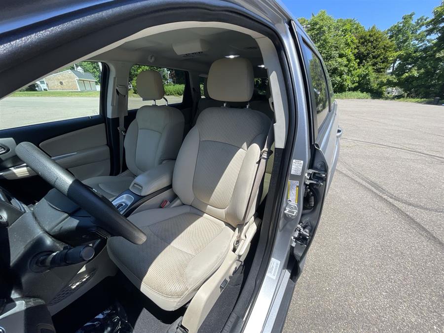 2015 Dodge Journey FWD 4dr SXT, available for sale in Stratford, Connecticut | Wiz Leasing Inc. Stratford, Connecticut 2015 Dodge Journey FWD 4dr SXT, available for sale in Stratford, Connecticut | Wiz Leasing Inc. Stratford, Connecticut