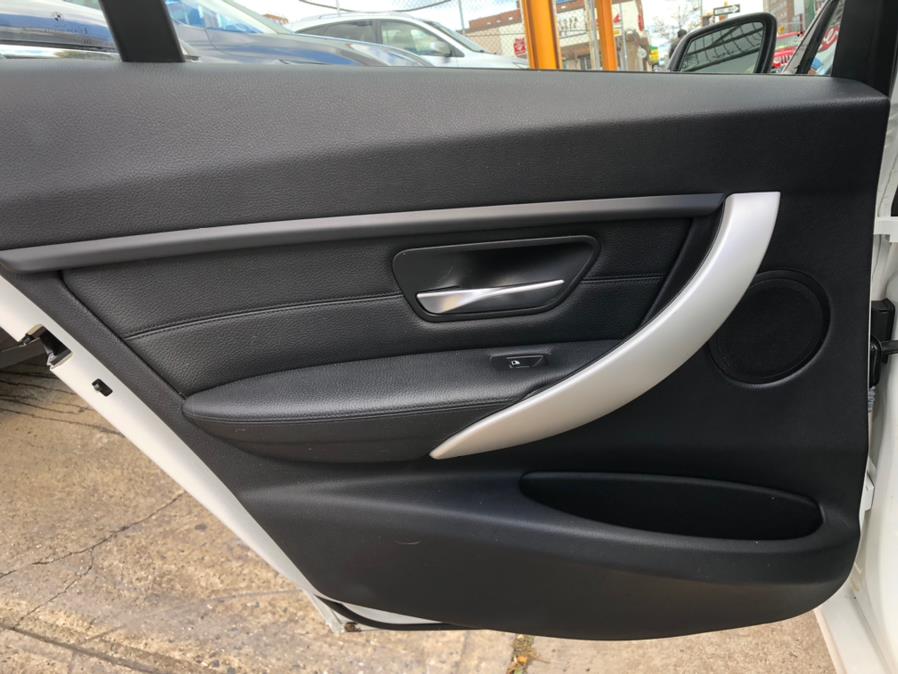 2013 BMW 3 Series 4dr Sdn 328i xDrive AWD, available for sale in Jamaica, New York | Sylhet Motors Inc.. Jamaica, New York 2013 BMW 3 Series 4dr Sdn 328i xDrive AWD, available for sale in Jamaica, New York | Sylhet Motors Inc.. Jamaica, New York
