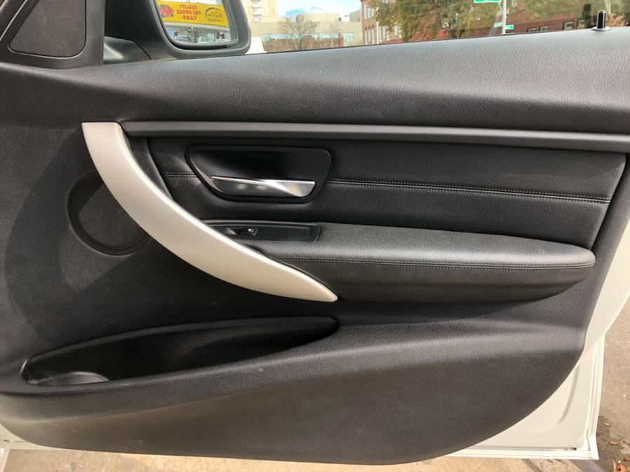 2013 BMW 3 Series 4dr Sdn 328i xDrive AWD, available for sale in Jamaica, New York | Sylhet Motors Inc.. Jamaica, New York 2013 BMW 3 Series 4dr Sdn 328i xDrive AWD, available for sale in Jamaica, New York | Sylhet Motors Inc.. Jamaica, New York
