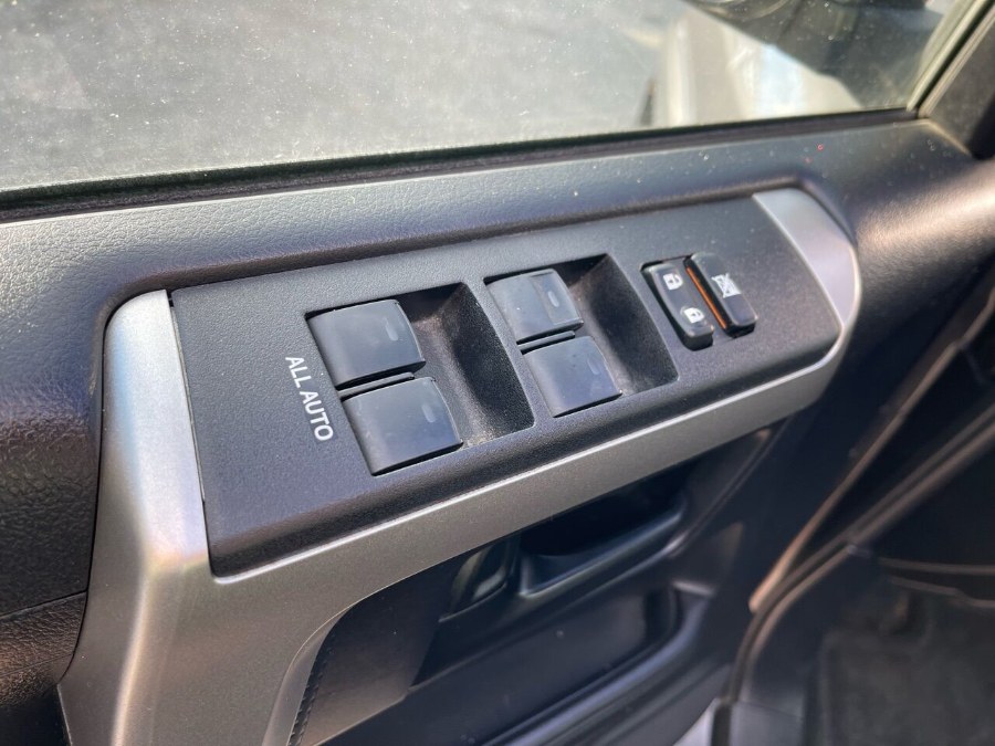 Used Toyota 4Runner 4WD 4dr V6 Limited 2010 | Motorcars of Boston. Newton, Massachusetts Used Toyota 4Runner 4WD 4dr V6 Limited 2010 | Motorcars of Boston. Newton, Massachusetts