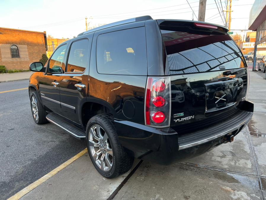 2011 GMC Yukon AWD 4dr 1500 Denali, available for sale in Brooklyn, NY