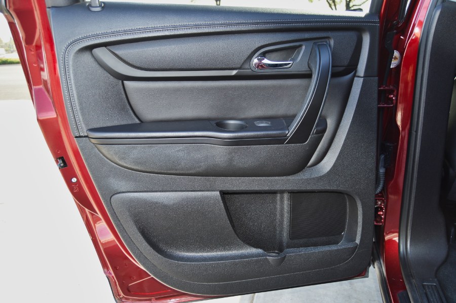 2016 GMC Acadia FWD 4dr SLE w/SLE-1, available for sale in Moreno Valley, California | Fusion Motors Inc. Moreno Valley, California 2016 GMC Acadia FWD 4dr SLE w/SLE-1, available for sale in Moreno Valley, California | Fusion Motors Inc. Moreno Valley, California
