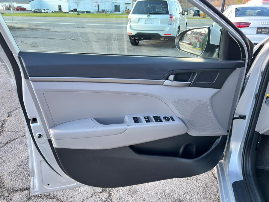 Used Hyundai Elantra SE 2.0L Auto (Alabama) 2017 | Prestige Pre-Owned Motors Inc. New Windsor, New York Used Hyundai Elantra SE 2.0L Auto (Alabama) 2017 | Prestige Pre-Owned Motors Inc. New Windsor, New York