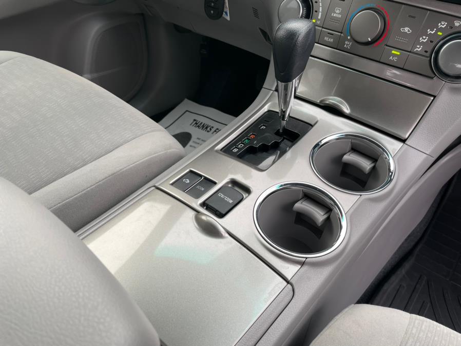 Used Toyota Highlander Hybrid 4WD 2012 | Green Light Auto Wholesale. Daly City, California Used Toyota Highlander Hybrid 4WD 2012 | Green Light Auto Wholesale. Daly City, California