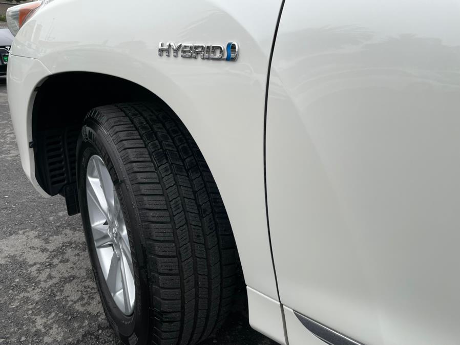 Used Toyota Highlander Hybrid 4WD 2012 | Green Light Auto Wholesale. Daly City, California Used Toyota Highlander Hybrid 4WD 2012 | Green Light Auto Wholesale. Daly City, California