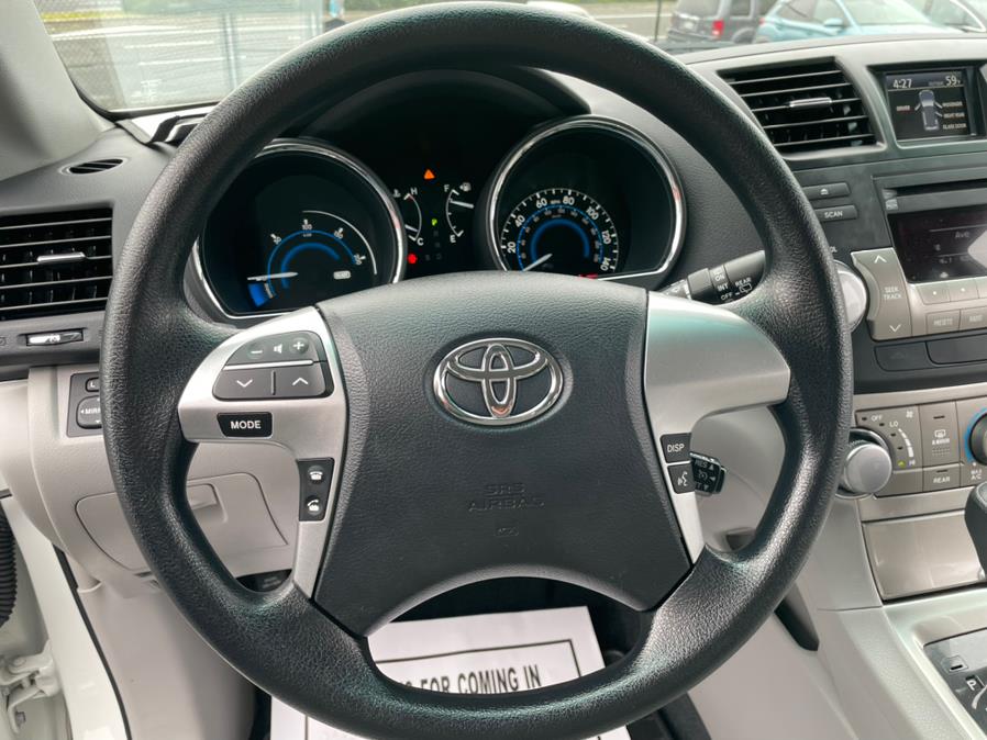 Used Toyota Highlander Hybrid 4WD 2012 | Green Light Auto Wholesale. Daly City, California Used Toyota Highlander Hybrid 4WD 2012 | Green Light Auto Wholesale. Daly City, California