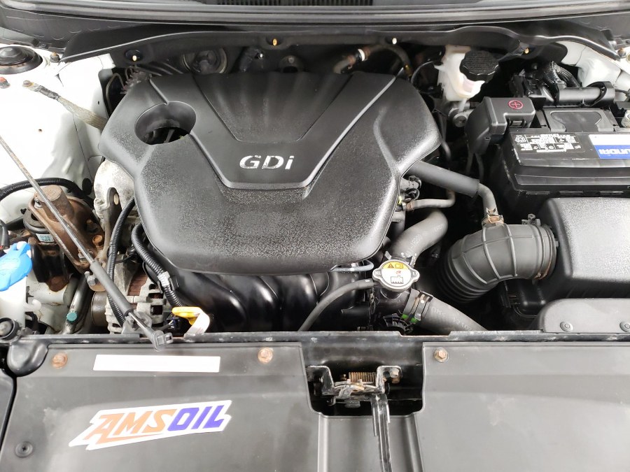 Used Hyundai Veloster 3dr Cpe Man w/Black Int 2013 | Car Valley Group. Jersey City, New Jersey Used Hyundai Veloster 3dr Cpe Man w/Black Int 2013 | Car Valley Group. Jersey City, New Jersey
