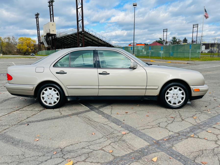 Used Mercedes-Benz E-Class 4dr Sdn 3.2L AWD 1999 | Supreme Automotive. New Britain, Connecticut Used Mercedes-Benz E-Class 4dr Sdn 3.2L AWD 1999 | Supreme Automotive. New Britain, Connecticut
