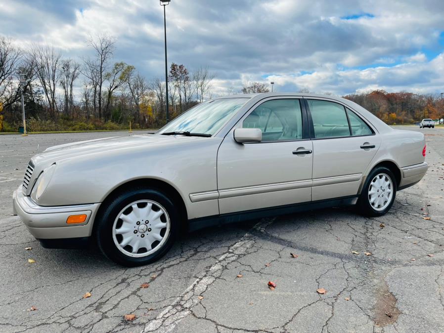 Used Mercedes-Benz E-Class 4dr Sdn 3.2L AWD 1999 | Supreme Automotive. New Britain, Connecticut Used Mercedes-Benz E-Class 4dr Sdn 3.2L AWD 1999 | Supreme Automotive. New Britain, Connecticut
