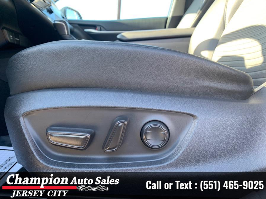 Used Toyota Camry SE Auto (Natl) 2019 | Champion Auto Sales of JC. Jersey City, New Jersey Used Toyota Camry SE Auto (Natl) 2019 | Champion Auto Sales of JC. Jersey City, New Jersey