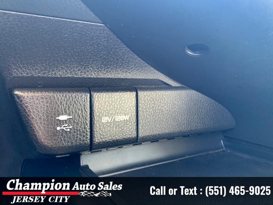 Used Toyota Camry SE Auto (Natl) 2019 | Champion Auto Sales of JC. Jersey City, New Jersey Used Toyota Camry SE Auto (Natl) 2019 | Champion Auto Sales of JC. Jersey City, New Jersey