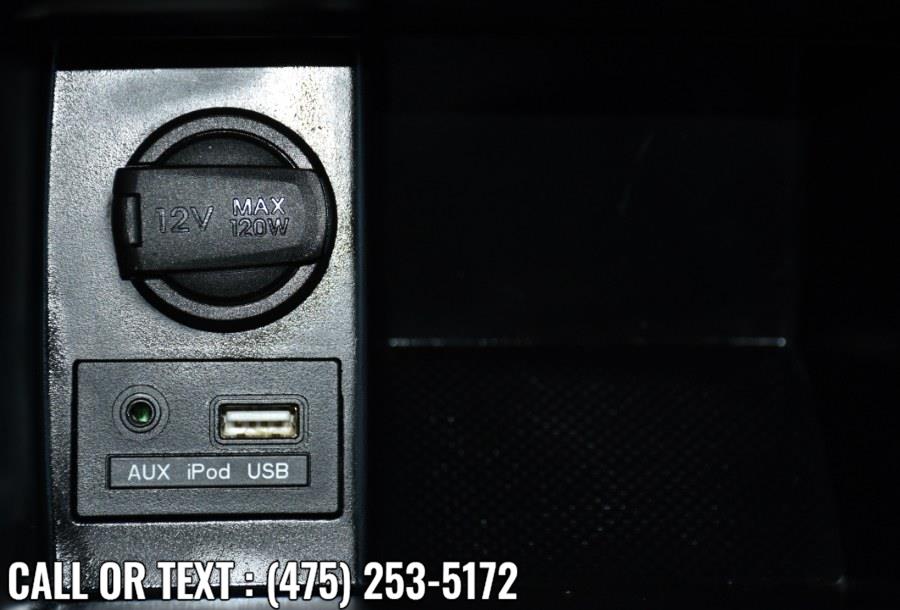 2014 Hyundai Elantra 4dr Sdn Auto SE, available for sale in Waterbury, Connecticut | Highline Car Connection. Waterbury, Connecticut 2014 Hyundai Elantra 4dr Sdn Auto SE, available for sale in Waterbury, Connecticut | Highline Car Connection. Waterbury, Connecticut