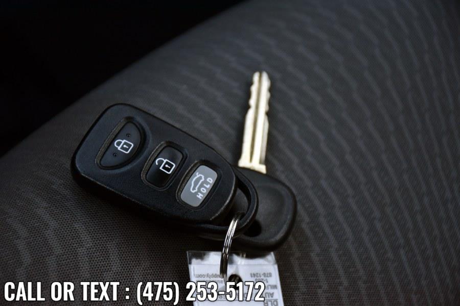 2014 Hyundai Elantra 4dr Sdn Auto SE, available for sale in Waterbury, Connecticut | Highline Car Connection. Waterbury, Connecticut 2014 Hyundai Elantra 4dr Sdn Auto SE, available for sale in Waterbury, Connecticut | Highline Car Connection. Waterbury, Connecticut
