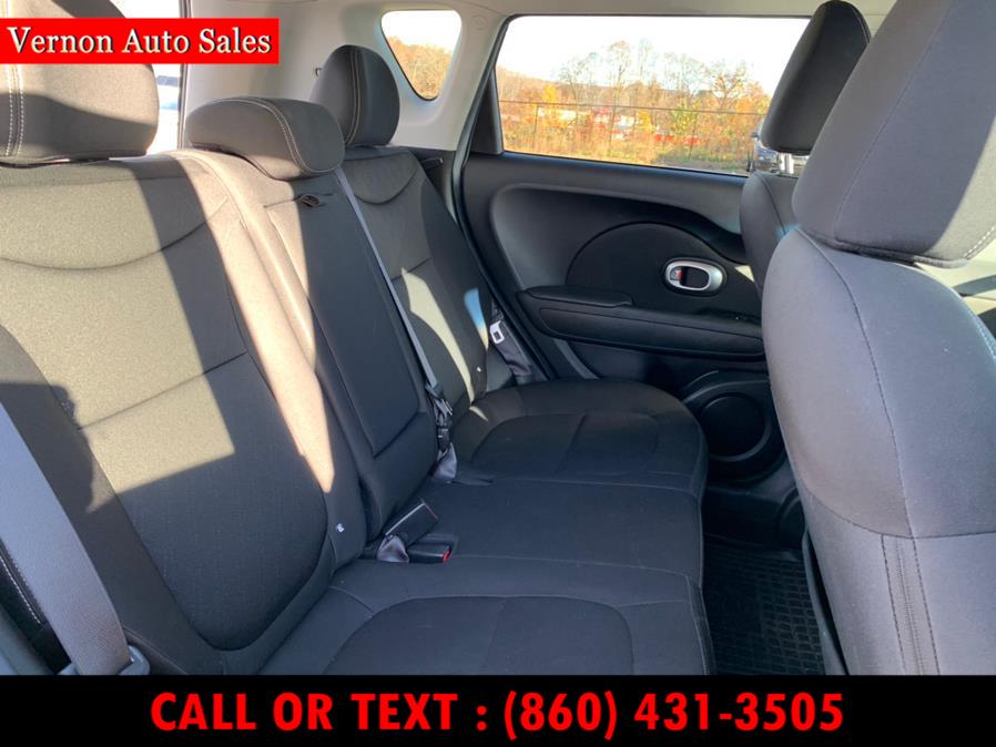 2014 Kia Soul 5dr Wgn Auto Base, available for sale in Manchester, Connecticut | Vernon Auto Sale & Service. Manchester, Connecticut 2014 Kia Soul 5dr Wgn Auto Base, available for sale in Manchester, Connecticut | Vernon Auto Sale & Service. Manchester, Connecticut
